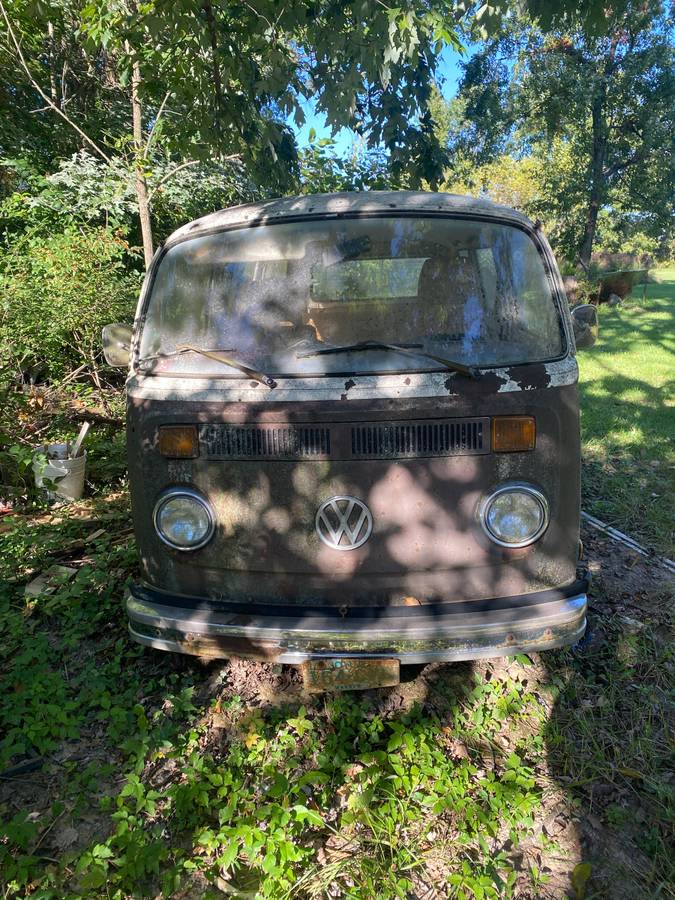 Volkswagen-Gdo-1977-Brown