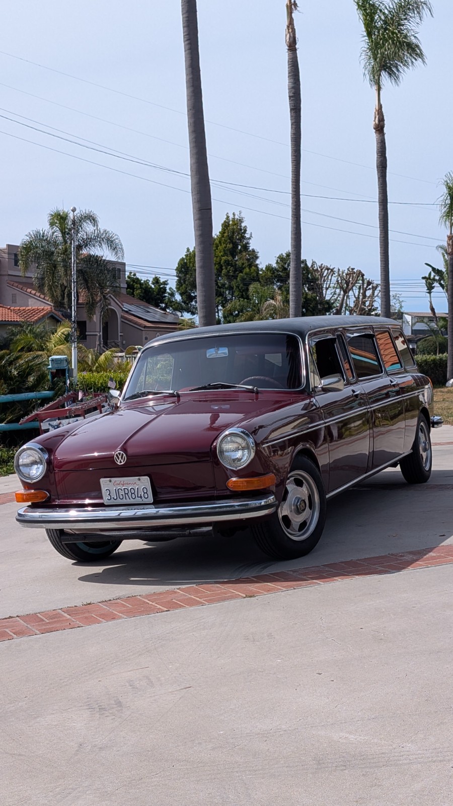 Volkswagen-Touring-Limousine-1972-Limousine-Burgundy