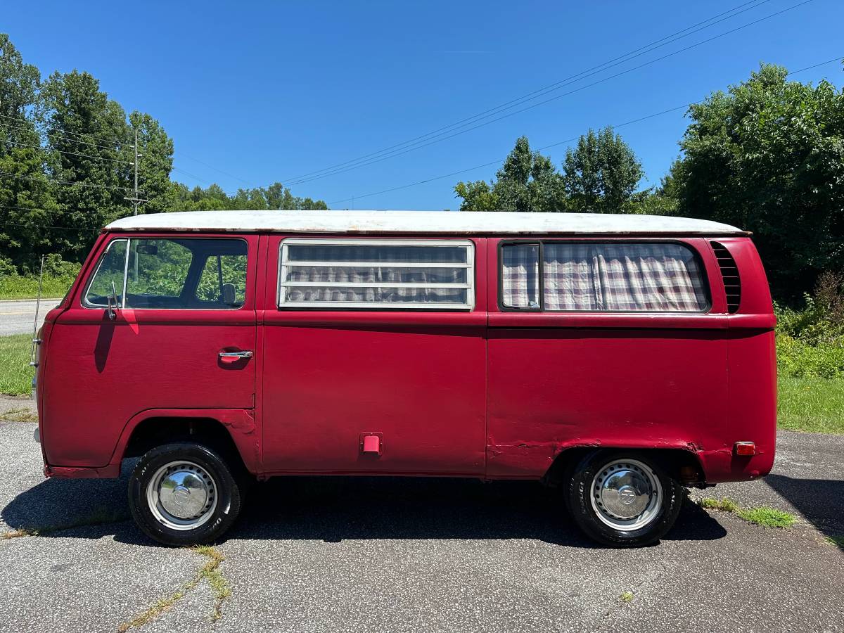 Volkswagen-Transporter-van-1971