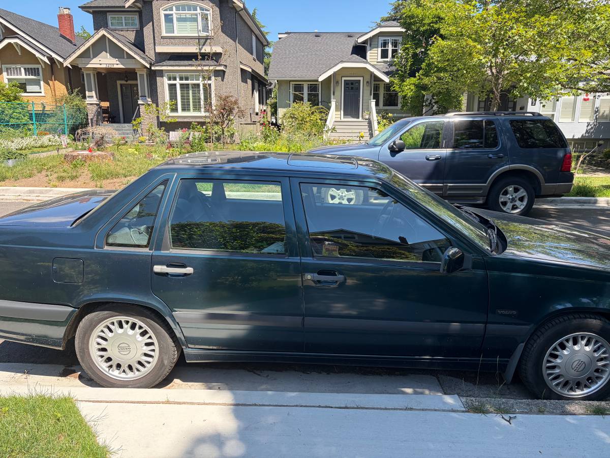 Volvo-850-1994-Green