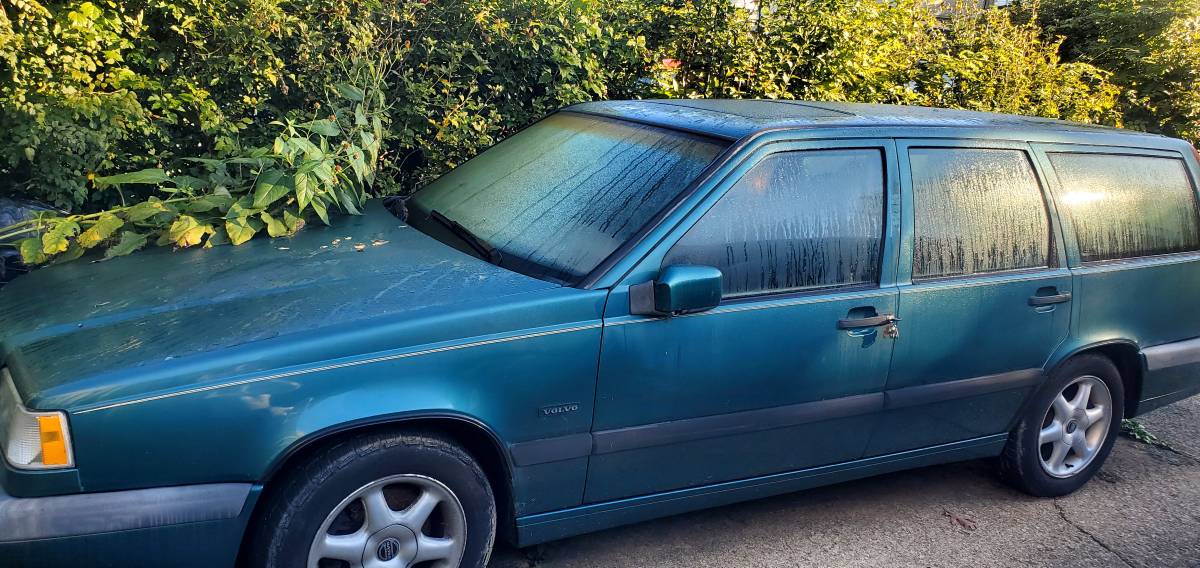 Volvo-850-1995-Green